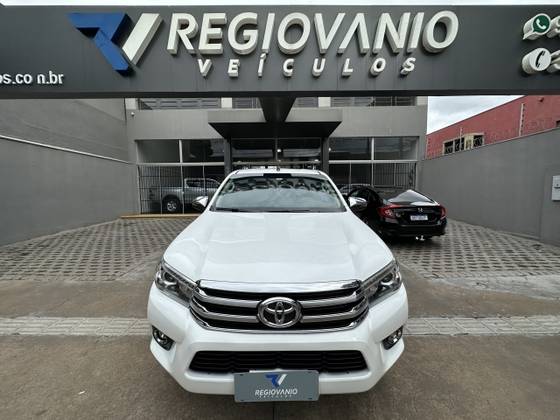 TOYOTA HILUX 2.8 SRX 4X4 CD 16V DIESEL 4P AUTOMÁTICO